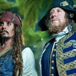 Johnny Depp Geoffrey Rush Pirates des Caraïbes la Fontaine de Jouvance Johnny Depp Geoffrey Rush Pirates des Caraïbes la Fontaine de Jouvance